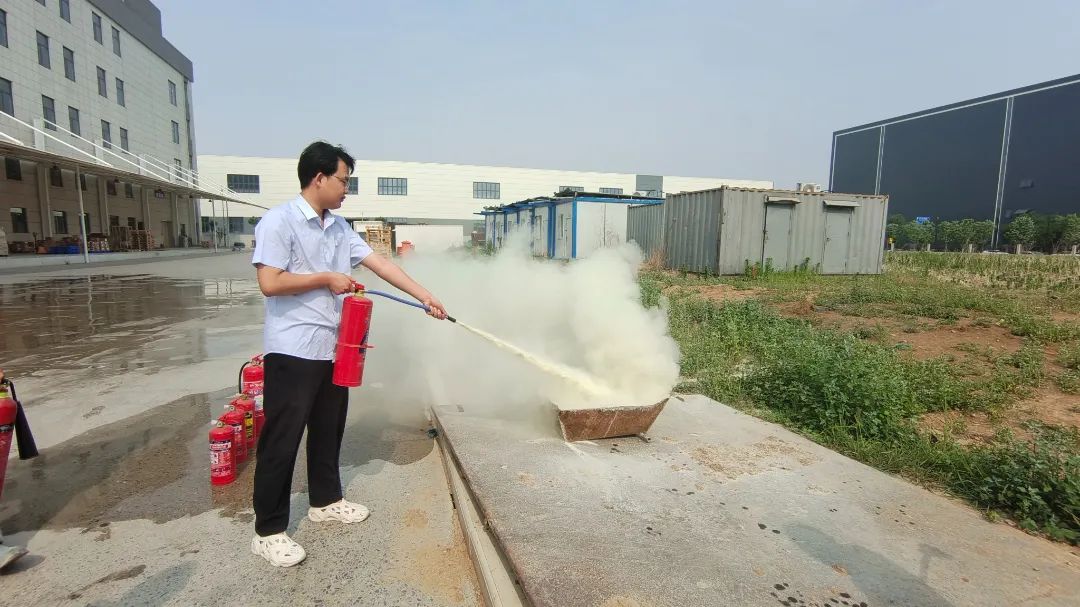 消防安全演練(4) 消防安全演練(4)